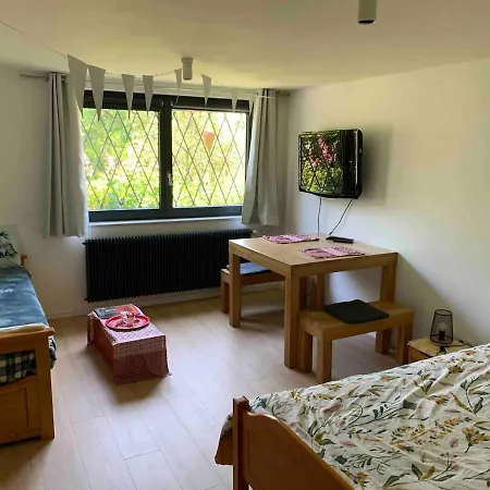 Espace Prive Dans Un Parc Arbore Apartment