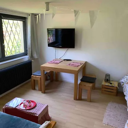 Espace Prive Dans Un Parc Arbore Apartment