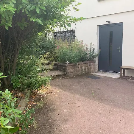 Apartment Espace Prive Dans Un Parc Arbore